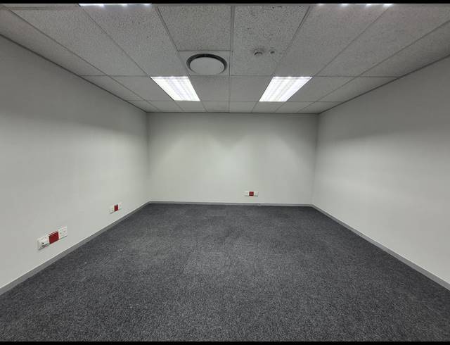 40M² OFFICE TO LET IN SANDTON CENTRAL